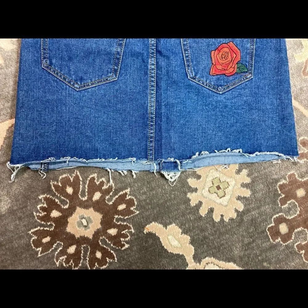 Denim Distressed Rose Embroidered Button Down Skirt - Picture 4 of 15